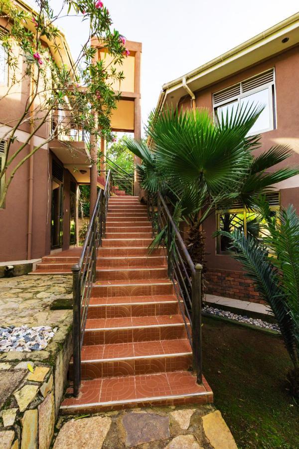 Santa Maria Hotel Entebbe Exteriér fotografie