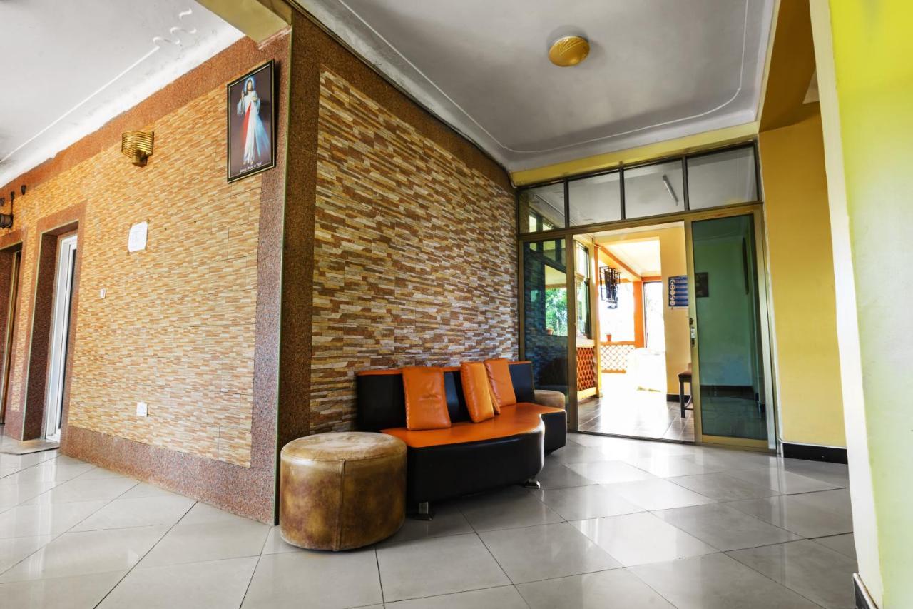 Santa Maria Hotel Entebbe Exteriér fotografie